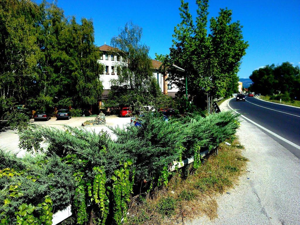 Hotel Rimski Most Іліджа Екстер'єр фото